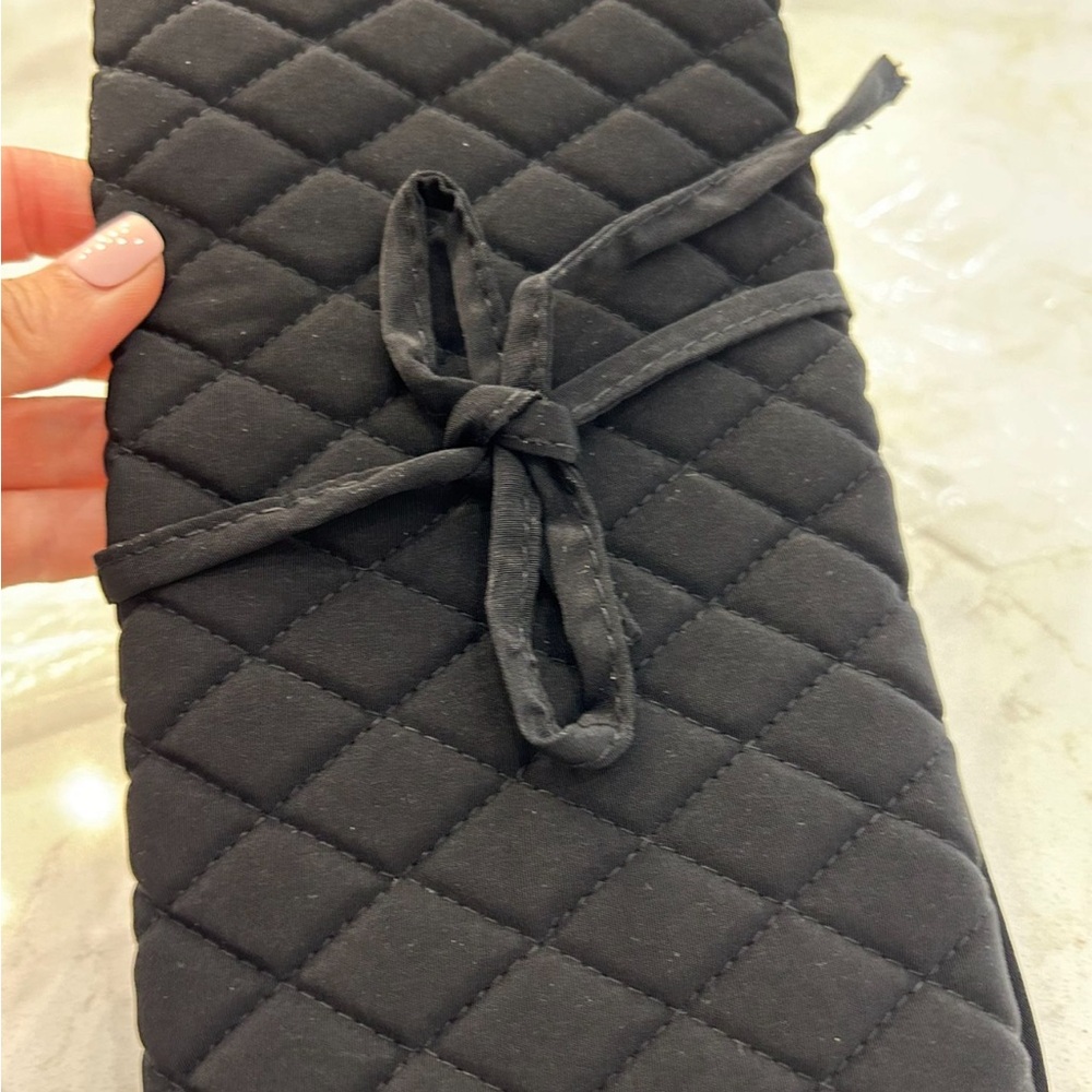 Vera Bradley black iron case-new